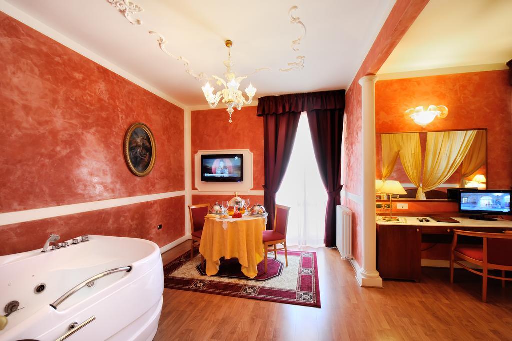 Hotel Benessere Villa Fiorita Colfiorito Bagian luar foto