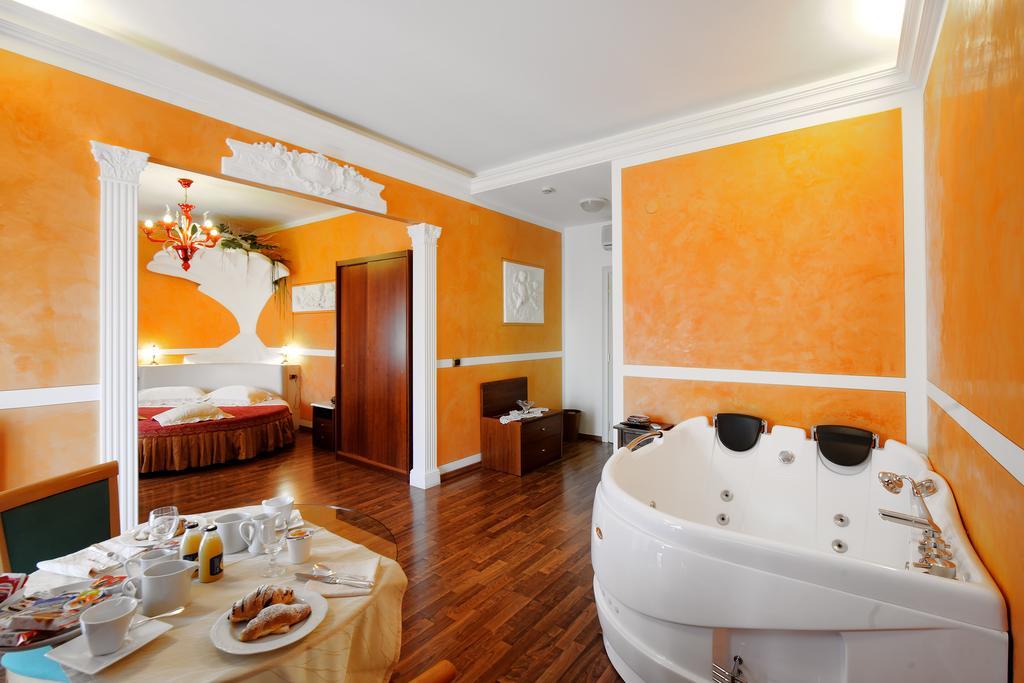Hotel Benessere Villa Fiorita Colfiorito Bagian luar foto