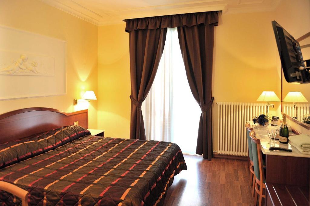 Hotel Benessere Villa Fiorita Colfiorito Bagian luar foto