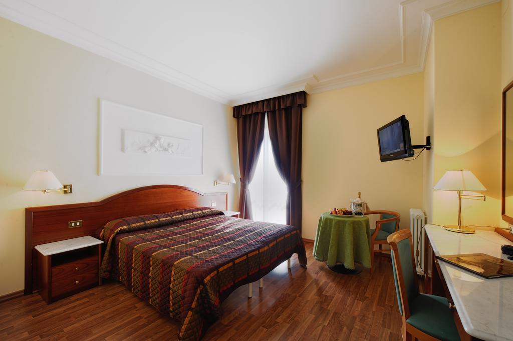 Hotel Benessere Villa Fiorita Colfiorito Ruang foto