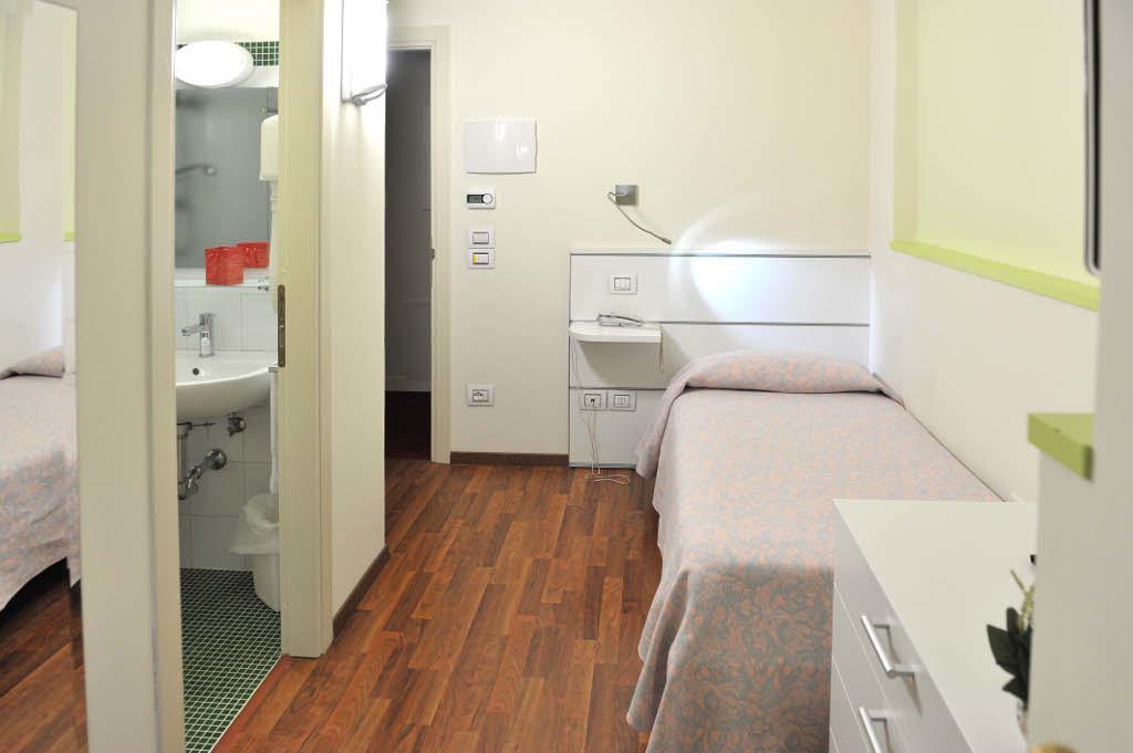 Hotel Benessere Villa Fiorita Colfiorito Bagian luar foto